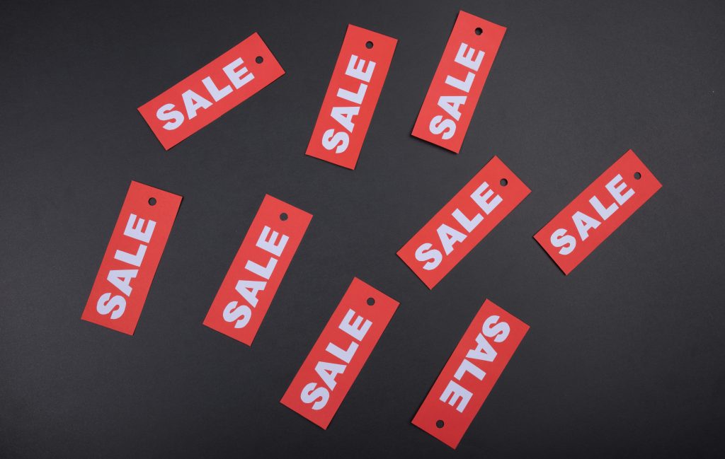 Höstens shoppingyra är här – 5 tips på hur du handlar säkert